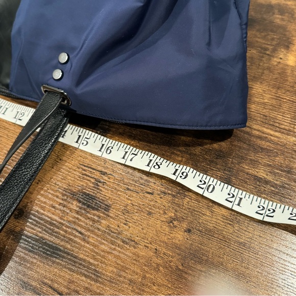 Fabletics gym bag. - Picture 7 of 9